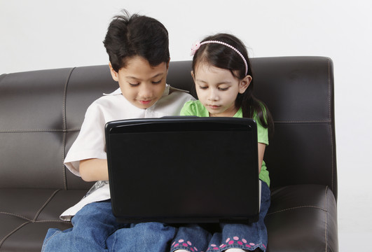 儿童共享电脑