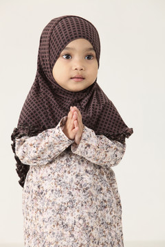马来西亚穆斯林少女画像