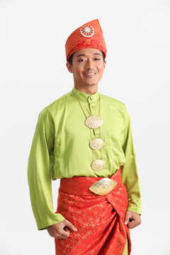 绿色传统服饰男子肖像