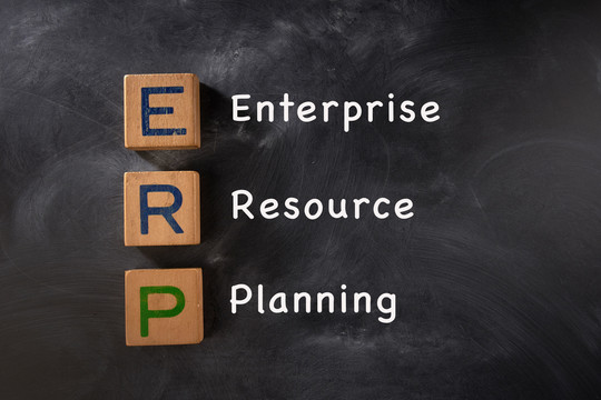 企业资源规划-黑板上的文本概念
