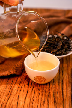 倒茶