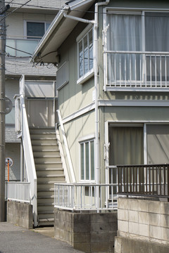 日式公共住宅的户外楼梯