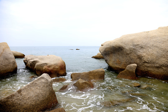 海水礁石