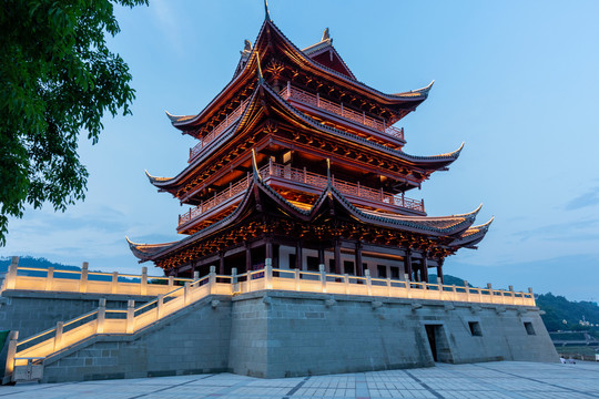 宜宾长江地标广场夹镜楼夜景