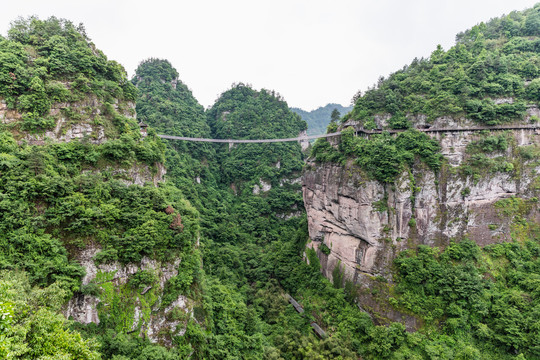 新昌穿岩十九峰