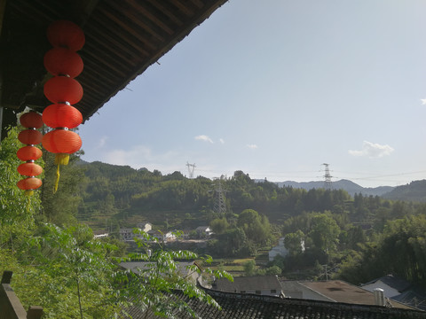 山村民宿红灯笼