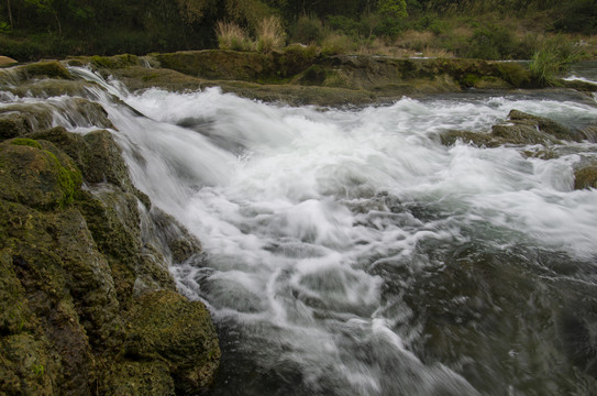 小河流水小溪流水