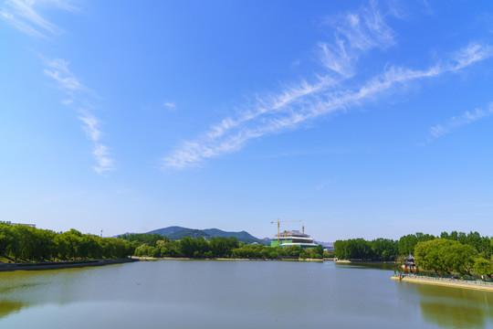 碧水蓝天