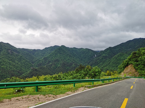 群山青山绿水