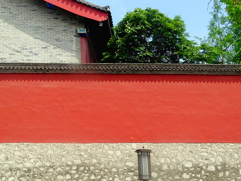 寺庙围墙