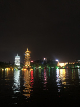 江边夜景