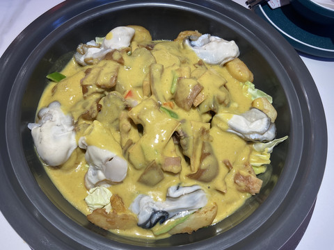 咖喱生蚝牛腩煲