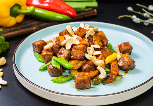 菌菇炒牛肉粒