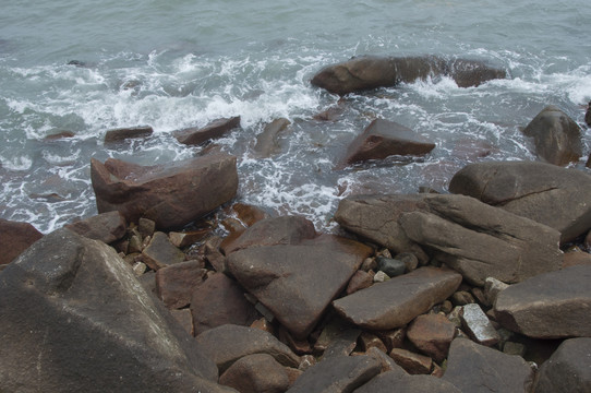 海岸石头