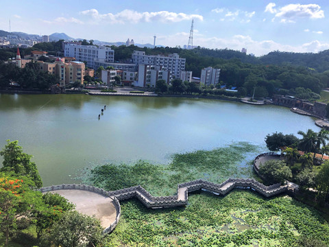 台山石化山广场