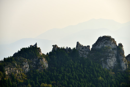 山峰山岭山脊悬崖峭壁