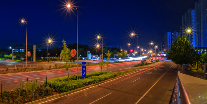 秦皇岛河北大街夜景慢门车流