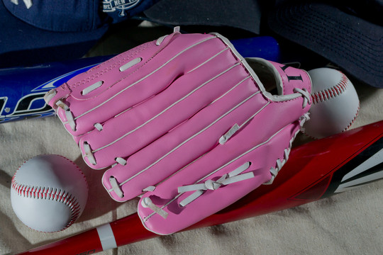 粉红色棒球手套