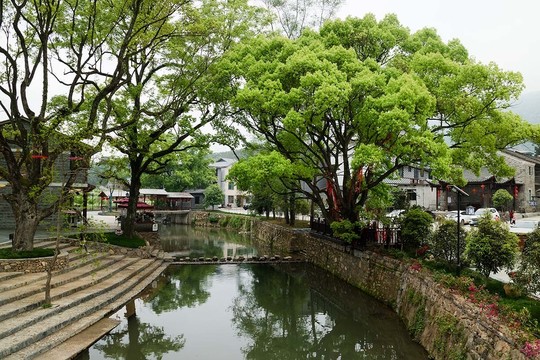 永新院下古村风光