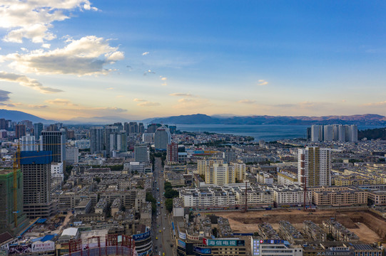 航拍云南大理市区景观