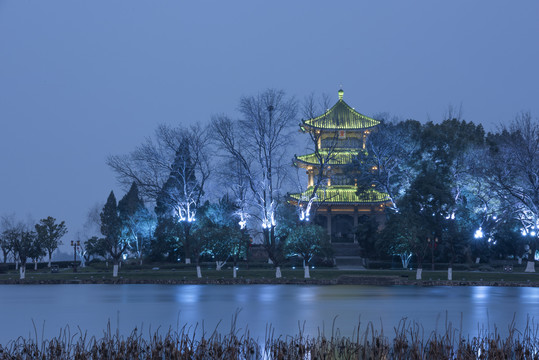 中国湖北武汉东湖风景区行吟阁亭