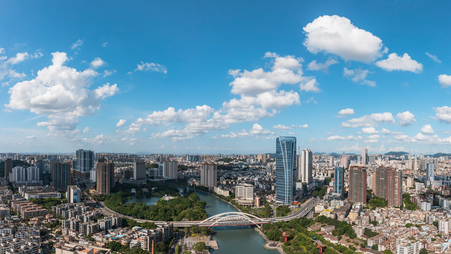 广东中山市岐江两岸城市建筑风光