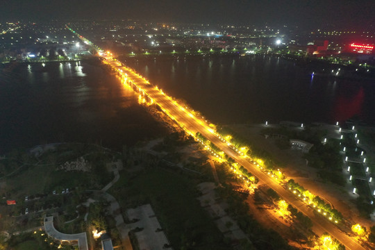 东营民悦湖夜景