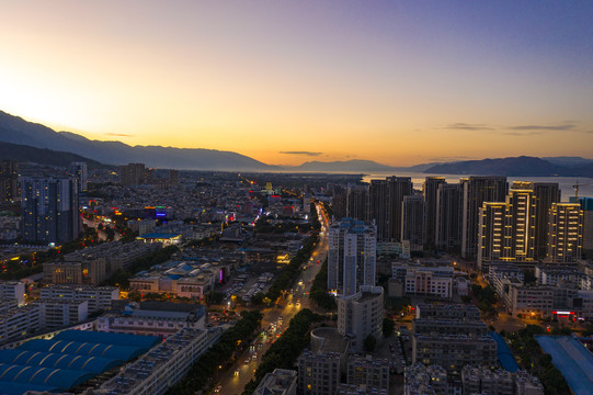 航拍云南大理市区夜景风光