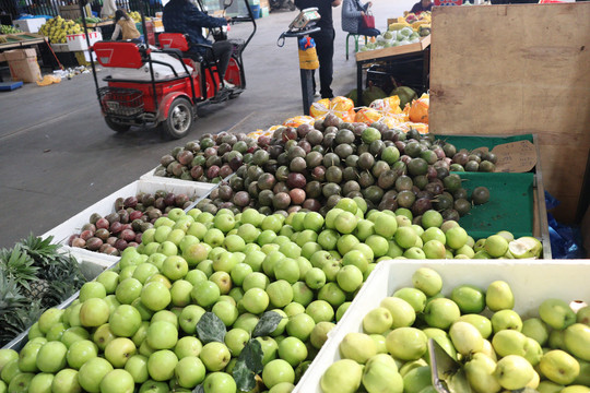 西双版纳的水果市场
