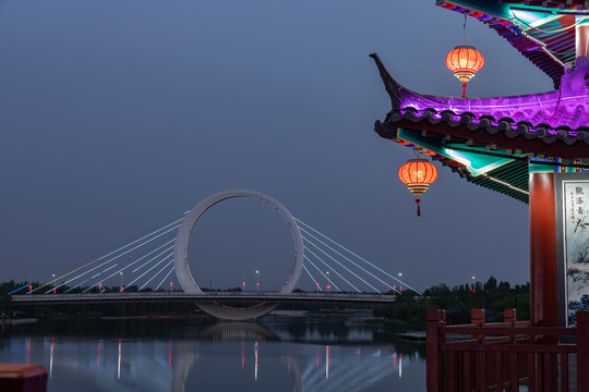 滨河国际新城蝶湖夜景