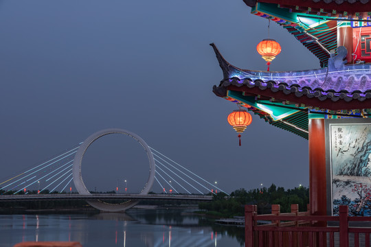 滨河国际新城蝶湖夜景