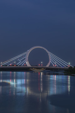 滨河国际新城蝶湖夜景