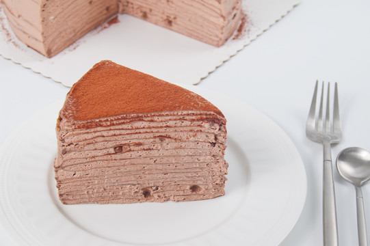巧克力千层蛋糕切块