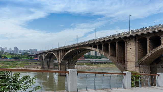 宜宾岷江大桥