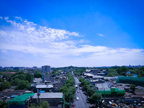 从鼓楼上眺望北京蓝天