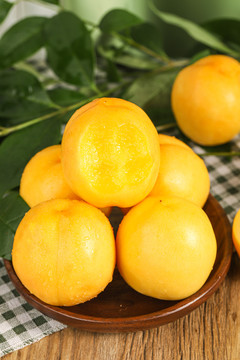 黄金蜜油桃