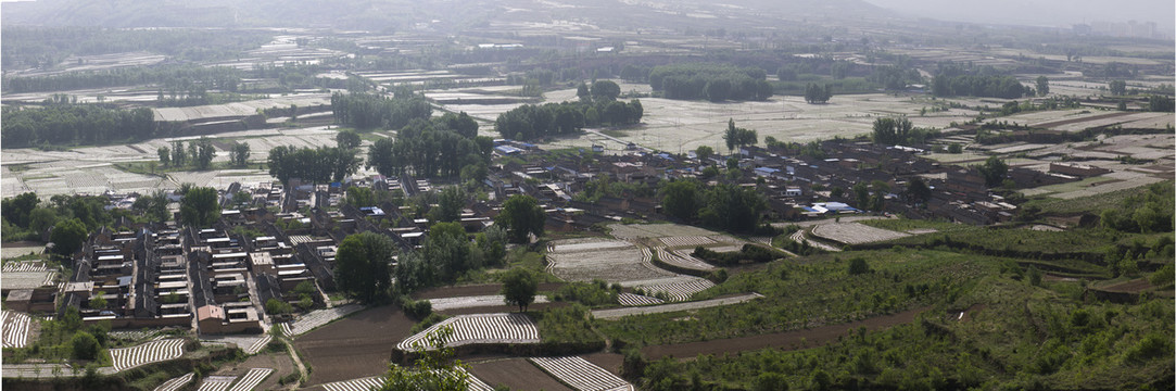 小王村全景
