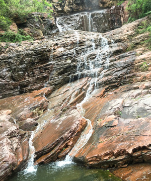 伏羲山峡谷瀑布