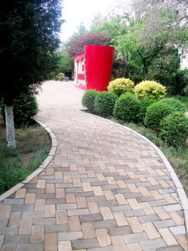 蜿蜒小路