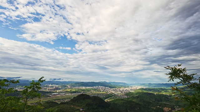 城市远眺