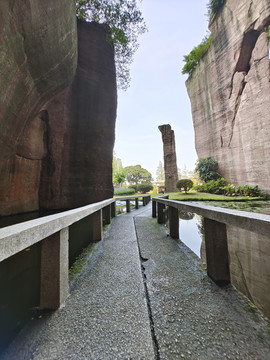 莲花山山崖