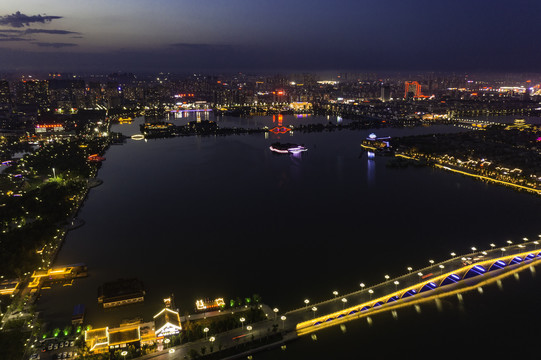 水城夜色