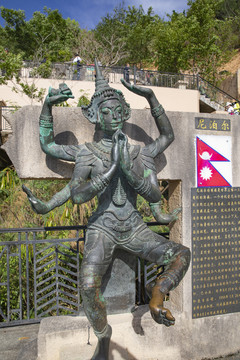 尼泊尔人物雕像