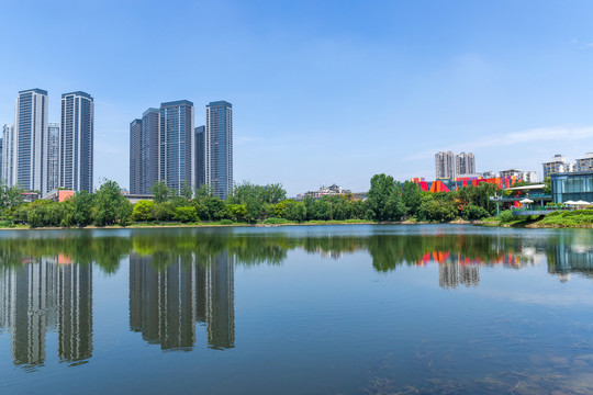 成都东湖公园湖泊风景