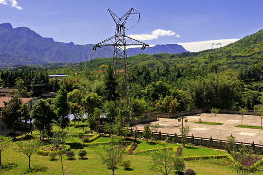 公园绿化电力塔