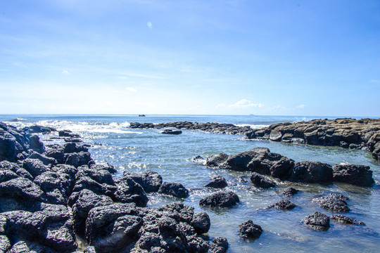 礁石海水