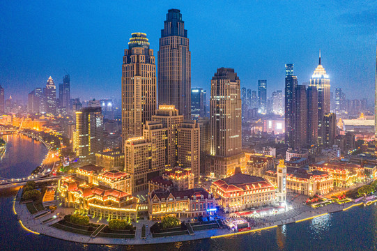 天津津湾广场夜景