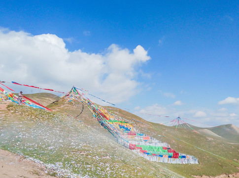 日月山