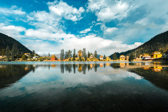 甘孜自治州措卡湖风景区