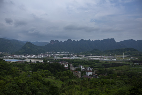 穿岩十九峰